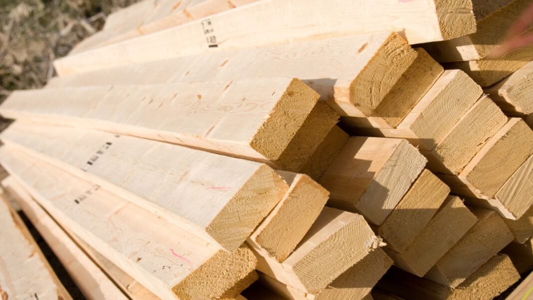 US lumber prices decline as stacked softwood lumber highlights subdued demand in early 2026